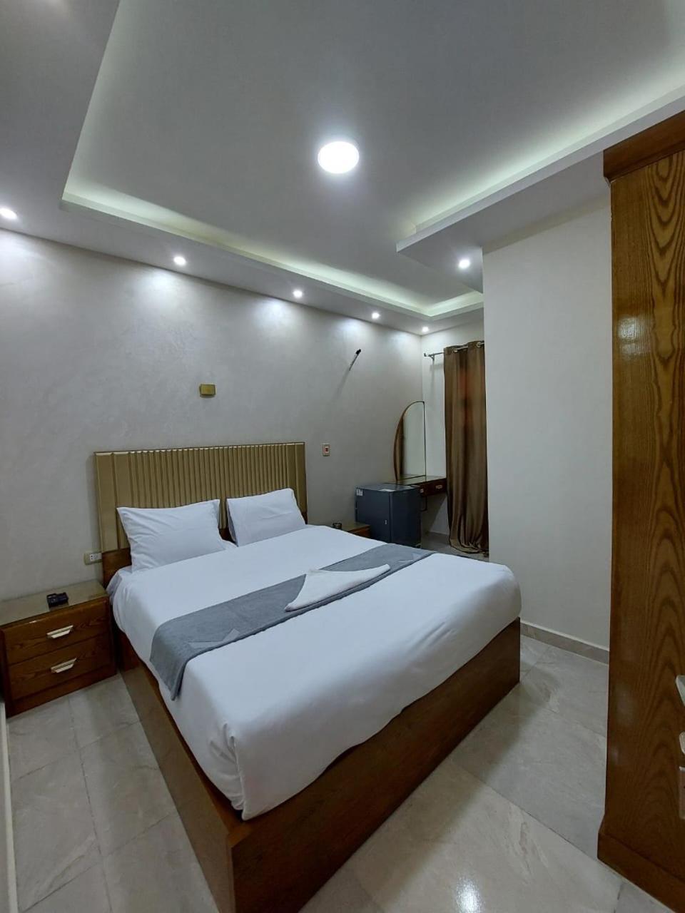 Regent Pyramids View Hotel Kafret el-Gabal Kültér fotó