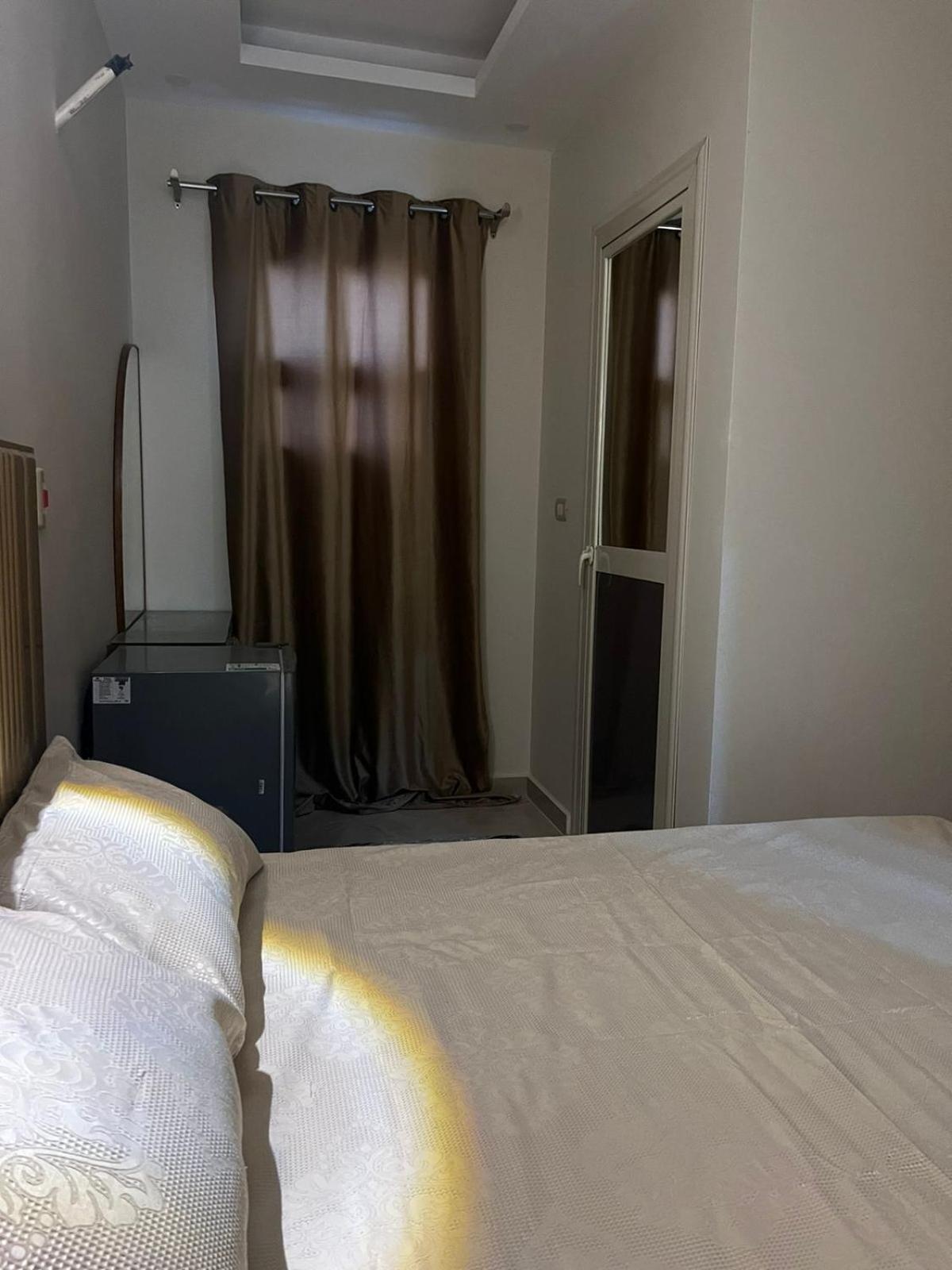 Regent Pyramids View Hotel Kafret el-Gabal Kültér fotó